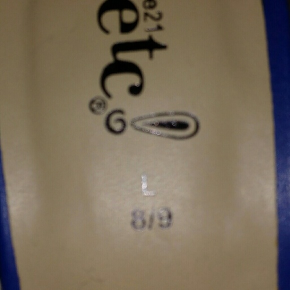 Never worn Rue 21 gold studded heals - Picture 4 of 4